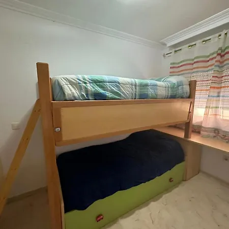 Piso 3 Dormitorios Y 2 Banos Apartamento *