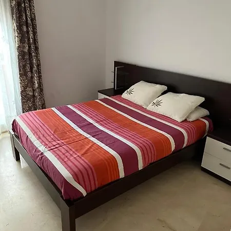 Apartamento Piso 3 Dormitorios Y 2 Banos *