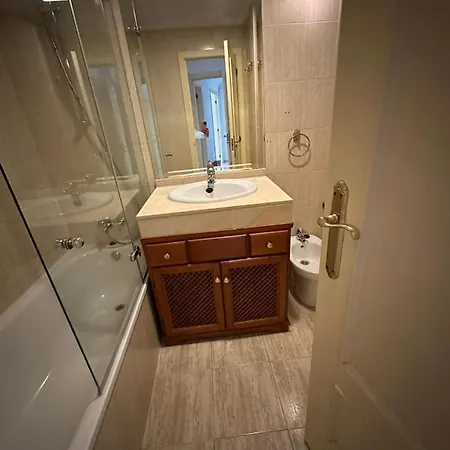 Piso 3 Dormitorios Y 2 Banos Apartamento *